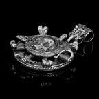 ソルティフェイト ペンダント – 925シルバー製 スカル＆舵輪デザイン