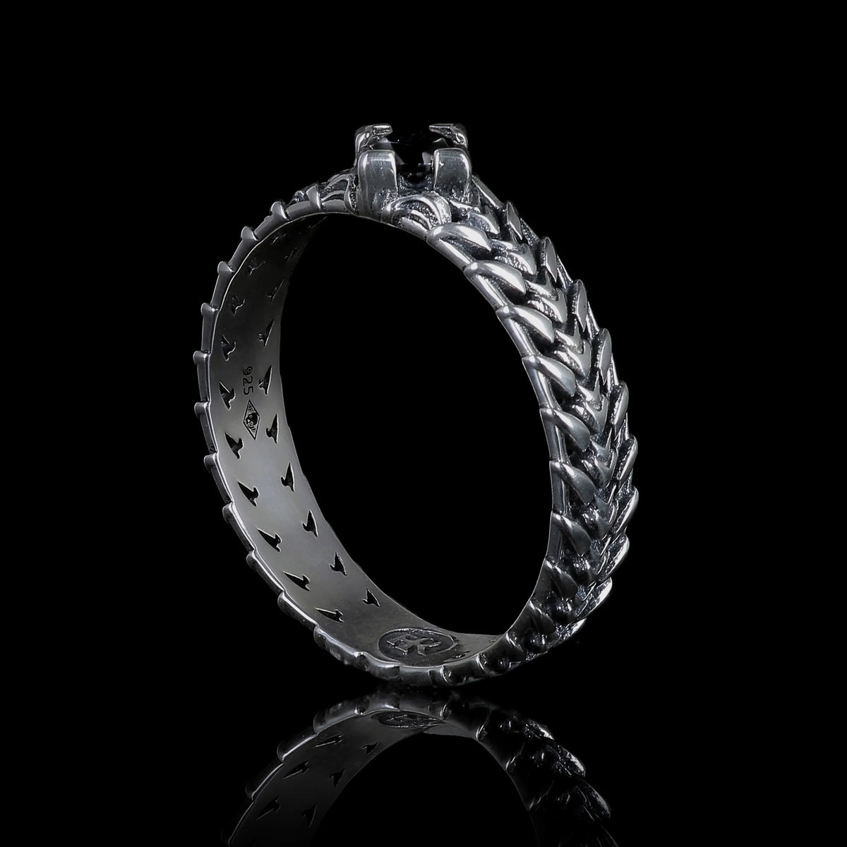 Flibustier Paris「SOMBRE COURONNE」リングの商品画像 4